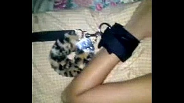 gatinha sendo enrabada 