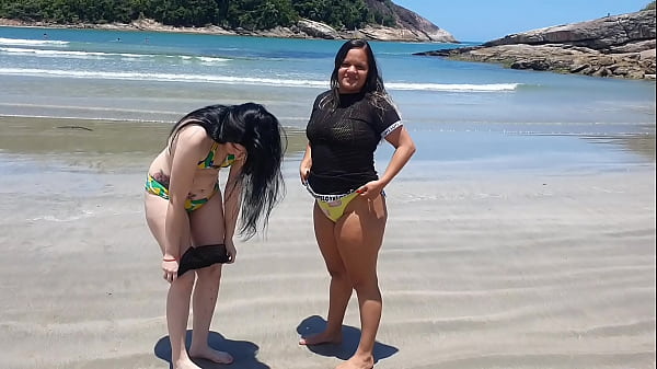 Com minha namorada Paty_Bumbum de férias na praia