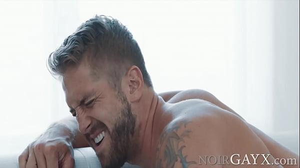 Straight Dudes Take Time Off And Go Gay For Few Mins - Deep Dicc, Wesley Woods