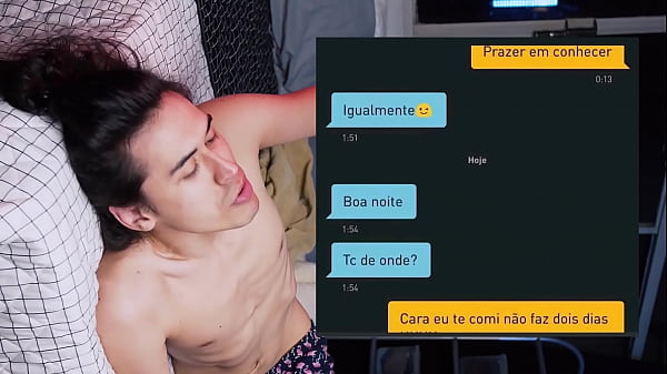 Play MP4 - Grindr novinho de cueca fofo com local no sigilo real na cama vendo piroca