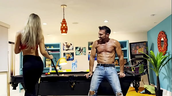 Nonton Sex On The Pool Table. He Starts Sucking My Pussy And Puts Me In A Doggy Position On The Table thumbnail