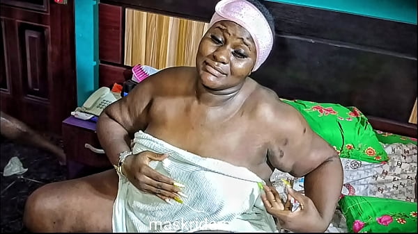 Hot Thick Chick Got Fucked After Her Bath thumbnail