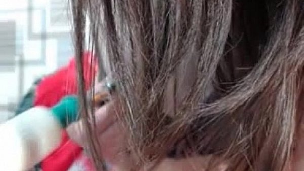 Y brunette toys pussy webcam 