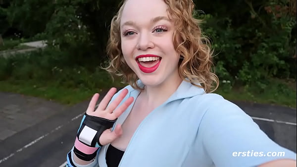 Sarah Shows Us How_She Masturbates