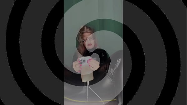 Golden shower sissy tribute