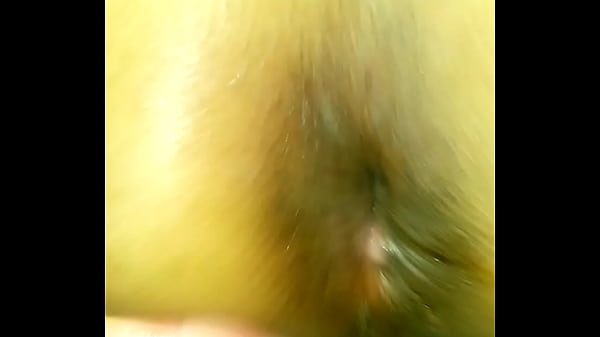 sendo comido por um macho