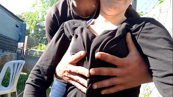 Play MP4 - A Mi Marido le encantan mis tetas &period;&period;&period;y a ustedes&quest;&period;&period;&period;comenten