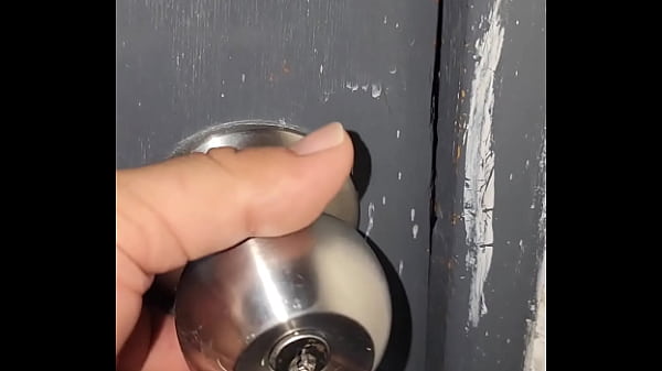 Nonton Solprende A La Vecina Muy Sexy Y Me Saca La Verga Y La Follo De Una thumbnail