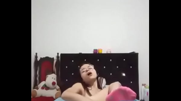 La Prima De Mi Novia Quiere Ser Actriz Porno thumbnail