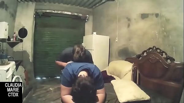 Play MP4 - Una gran follada por detr&aacute;s y una corrida enorme sobre la gorda