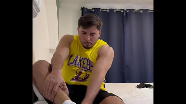 Morro Viene Por Su Lechita Desde Lejos, As&iacute; De Calidad Tiene Mi Esperma thumbnail