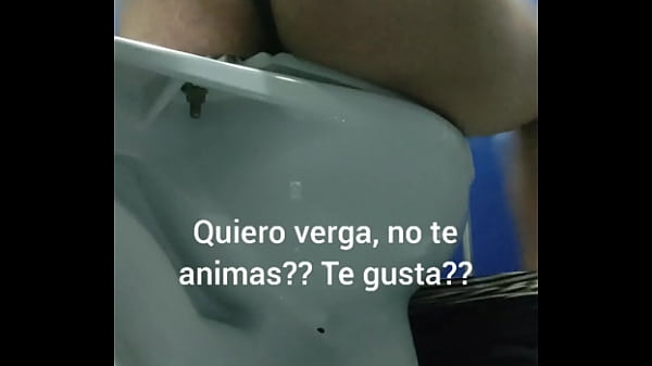 Casi logro que me vean el culo, la masturbada... 