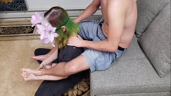 Hot Woman Gives Footjob