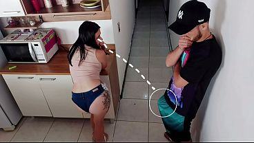 Tra&iacute; Meu Marido O Melhor Amigo Dele Enquanto Ele Tomava Banho &mdash; Quase Fomos Pegos! thumbnail