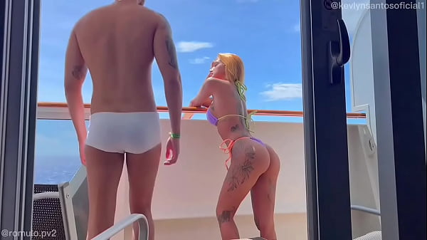 Primeiro spoiler dessa cena feita a bordo de um cruzeiro fodemos na varanda da cabine kevlynspofc 