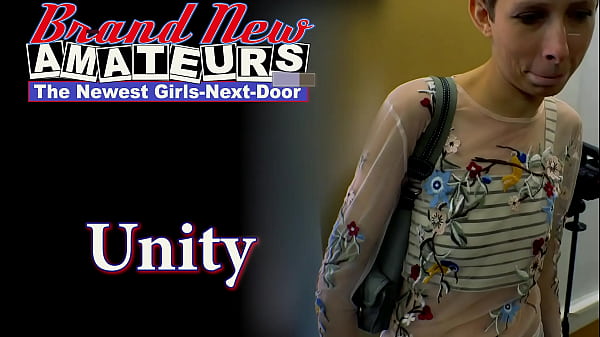 Nonton Skinny Hottie Unity Rubs Her Pussy And Sucks A Hard Dick To Get Jizzed! thumbnail