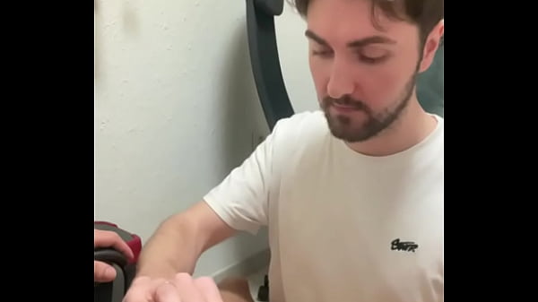 Play MP4 - making my latin friend cumin my mouth