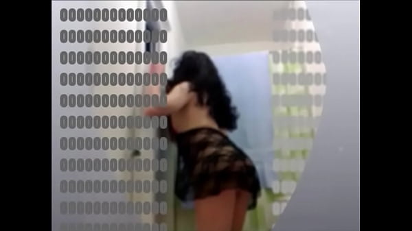 me exita sentir contra la pared 