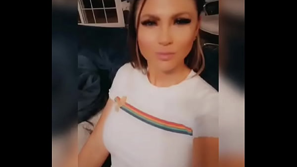 Donya fake tits 09