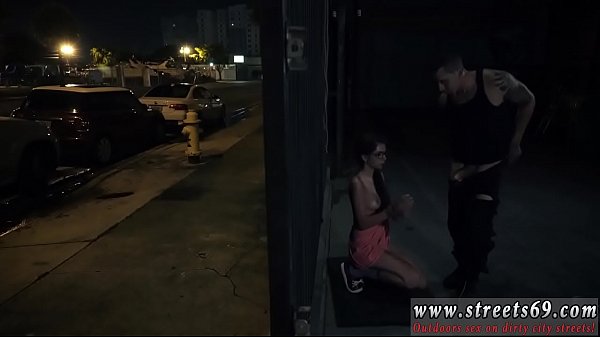 Model bdsm Guys do make passes at girls who_wear glasses andcute