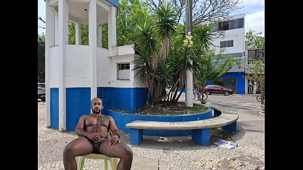 Nonton Exibindo O Meu Dote Em Varias Pra&ccedil;as Pulblicas thumbnail