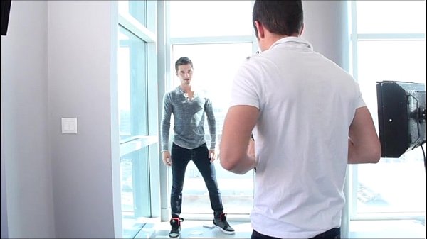 Play MP4 - GayRoom Take pictures fuck