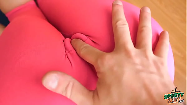 Bubble Butt Teen Working Out In Tight Lycra! Cameltoe Pussy! 