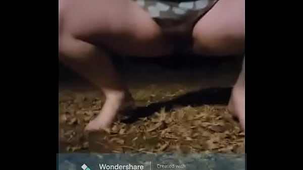 Play MP4 - Hairy pee compilation