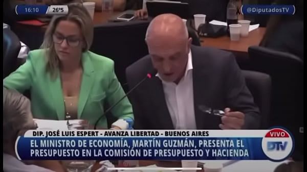 Hardcore fuck in the argentinian lower chamber 