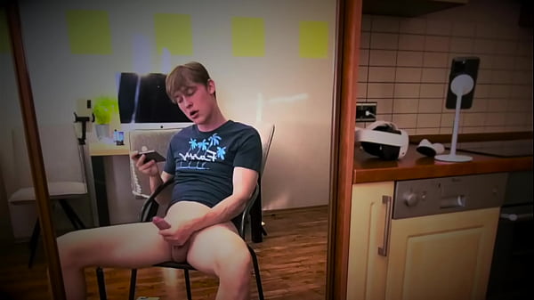 Play MP4 - Blonde boy chases big fat cock - Cumshot