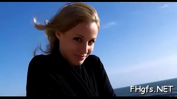 Sexy beauty Jas enjoying oral 