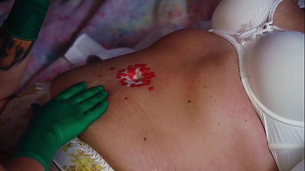 Lesbian bellybutton fun with my stepmom