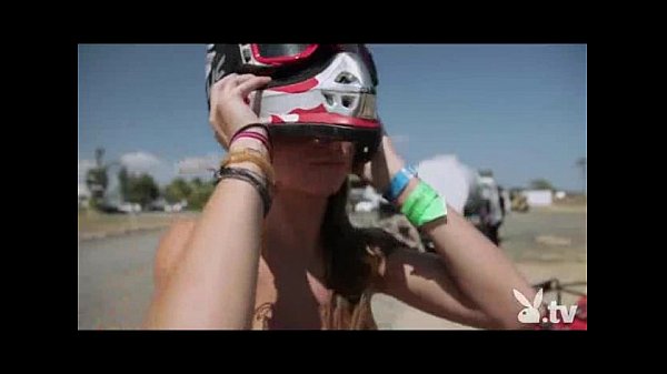 Play MP4 - Hot Girls Driving 4wheelers Naked&excl;