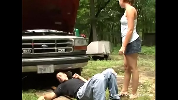 Play MP4 - Cute big tit girlfriend distracting her boyfriend with sex