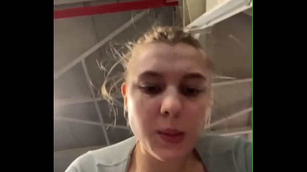 Nonton Masturbating And Training thumbnail