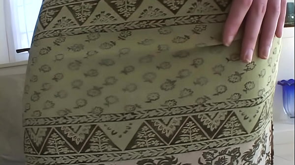 Nonton Lisa Marie's Pussy Lips Hang Down On The Black Dick That Is Fucking Her thumbnail