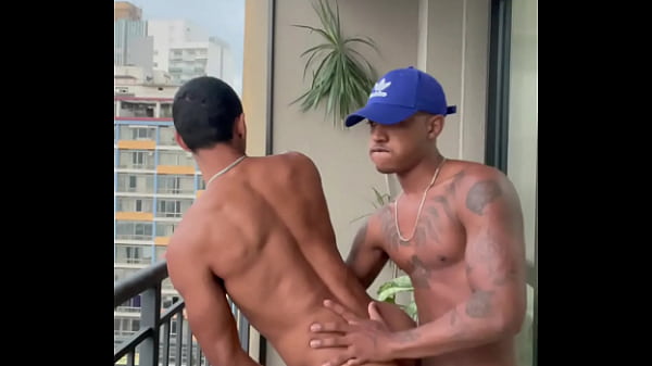 Transando Na Sacada - Parte Ii thumbnail