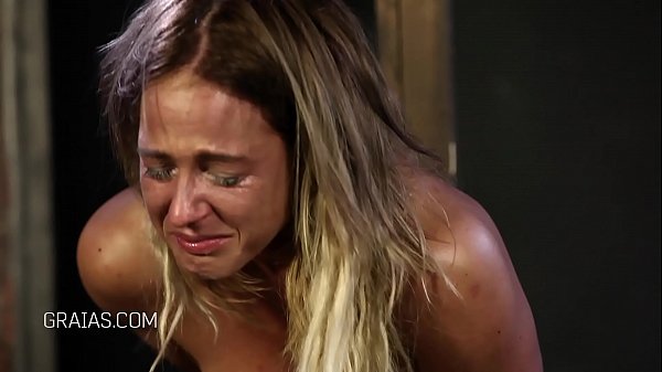 Play MP4 - Fitness trainer cunt whipped until she broke