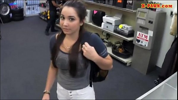 babe_pawns her pussy_and railed