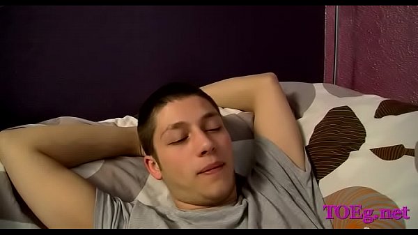 Sexy foot fetish cam play