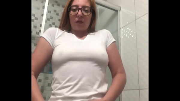 Hot redhead milf herself in fingering and cumming until her pussy is wet