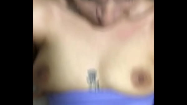 Play MP4 - Sex in missionary ends with squirt and creampie