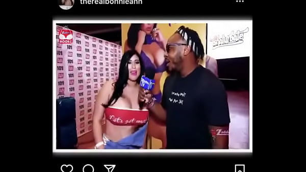 Sexy talk interview at exxxotica expo 