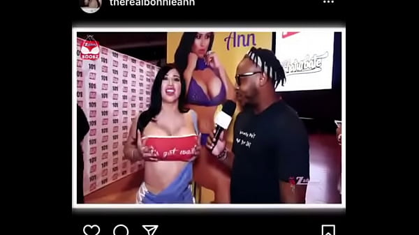 Sexy talk interview at exxxotica expo 