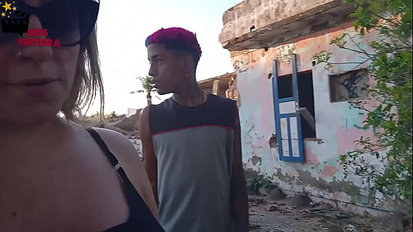 Pornostar E Amador thumbnail