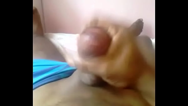 Meu f&atilde; amador me oferecendo o leitinho dele 