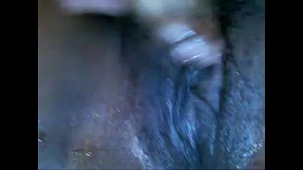 Play MP4 - EBONY BBW PLAYING WITH HER WET KITTY