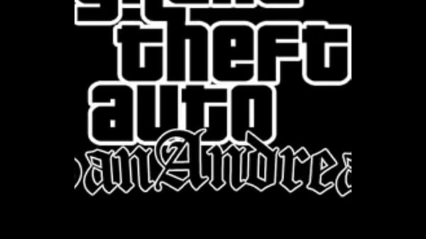 Novinha gozando na esquina