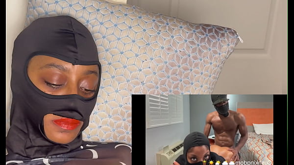 Nonton Ebony Reaction Squirt While Watchin Xvideos Eye Rolling Orgasm thumbnail