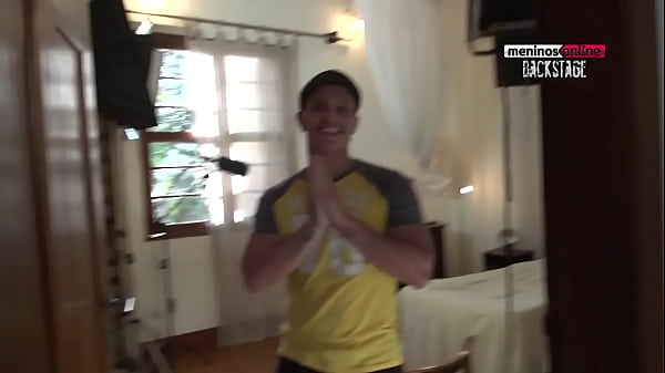 Bastidores - &Eacute;ramos Gays - Meninos Online 